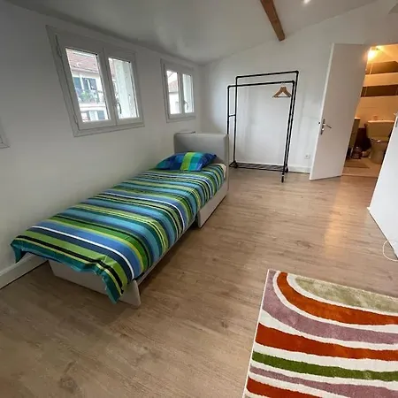 Maison Proche De Paris Nyaraló